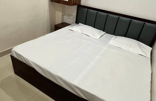 Varanasi House | BALAJII GUEST HOUSE