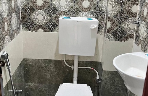 Varanasi House | BALAJII GUEST HOUSE