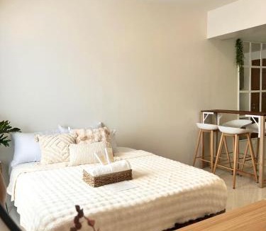 Cebu Apartment | BalayCebu a cozy staycation - near Ayala Cebu