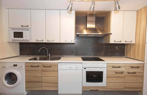 Panticosa Apartment | Balcón de Saras by Bevalle