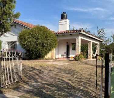 Rio Ceballos House | Balcón del Cerrito