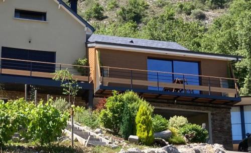 Agos-Vidalos Apartment | Balcon du Pibeste