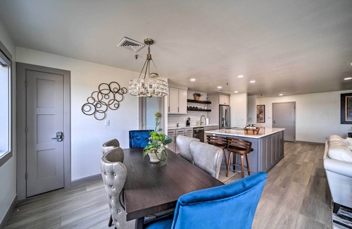 Afton Condo | Balcony & Lake View: Modern Condo in Monkey Island