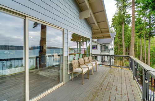 Adelma Beach Cottage | Balcony w/Bay Views: Family Gem in Port Townsend