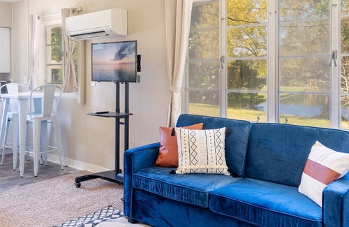 Trailer Estates Cottage | Bali at the Bay ~ A Tranquil Sarasota Retreat close to downtown & beaches