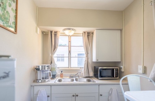 Trailer Estates Cottage | Bali at the Bay ~ A Tranquil Sarasota Retreat close to downtown & beaches