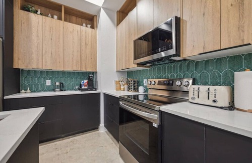 Southeast Houston House | Bali in Houston-Unit A,4BR/4Bath