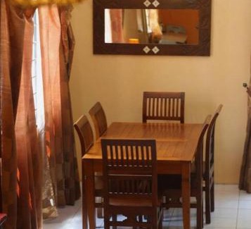 Kota Perdana House | Balinese Villa at Seri Kembangan12 to15 pax