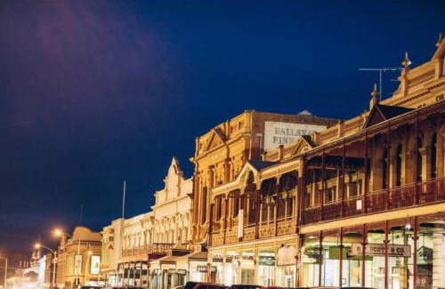 Soldiers Hill Apartment | Ballarat Station Apartments Queen Studio With Spa