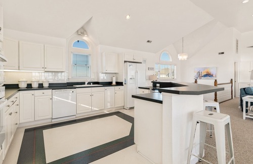 Manteo House | Ballast Point 45 - Million Dollar View on Million Dollar Row