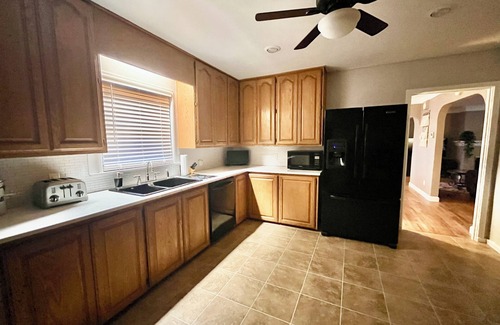 Los Ranchos de Albuquerque House | 🎈Balloon Fiesta Views🎈Private 3000SqFt Home on Huge 1-Acre Lot.