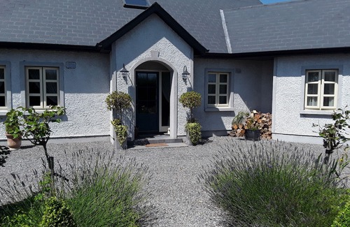 Cuffesgrange Hotel | Ballybur Lodge