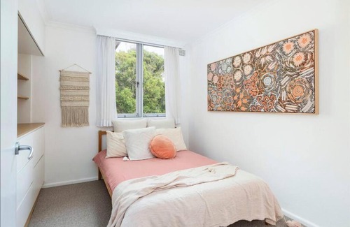 Mosman Apartment | Balmoral Beach Front 2 Bedroom Waterview Mosman