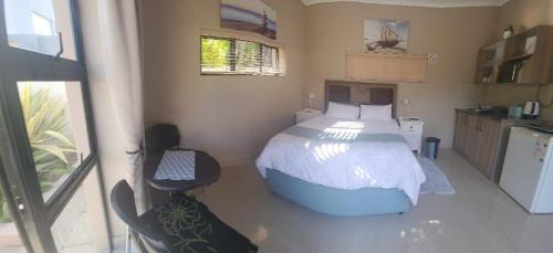 West Beach House | Balmoral Cottage, West Beach