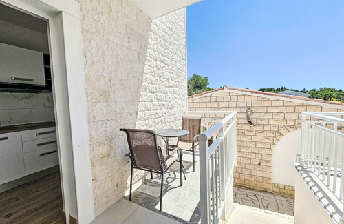Cove Tri Zala (Zrnovo) Apartment | Balota - Moreška by Interhome