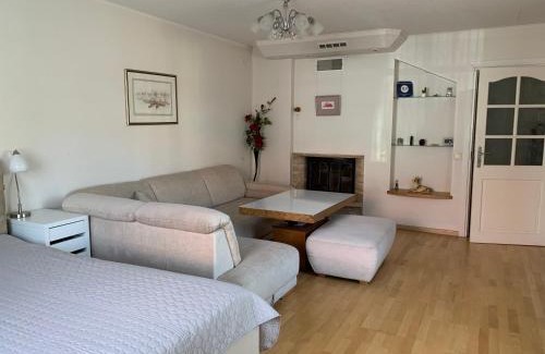 Juodkrante Apartment | Baltas apartamentas