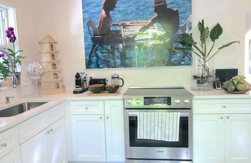 Dunmore Town House | Bamboo House: Charming Private Tropical Oasis in the Heart of the Village.