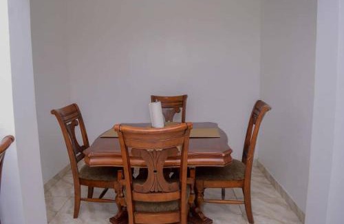 Surulere Apartment | Bamgbose Apartments - Sleeps 2 - Parking - Balcony