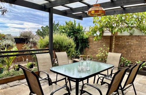 Templestowe Lower House | Bangalow by Award Winning Architect near Doncaster Hill