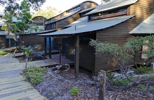 Kingfisher Bay Villa | Banksia Hideaway (K'gari Fraser Island)n#Kingfisher Bay Resort