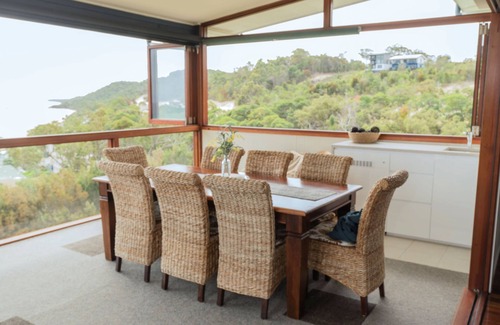 Brisbane Waterfront House | BANYANDAH WATERS BEACH HOUSE!nPrivate inground Pool with stunning ocean views!