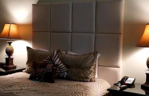 Historic Seaport Resort | Banyon Resort, Beach, Pool, Hot Tub, In Town