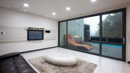 Yangpyeong House | Bao House Pool Villa