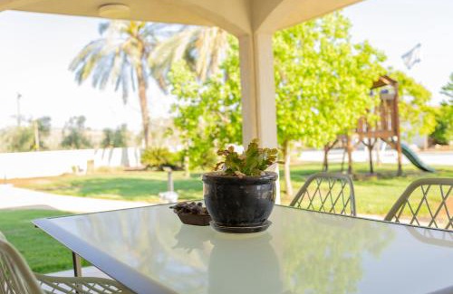 Gilboa Villa | Bar Hadas Rose Farm