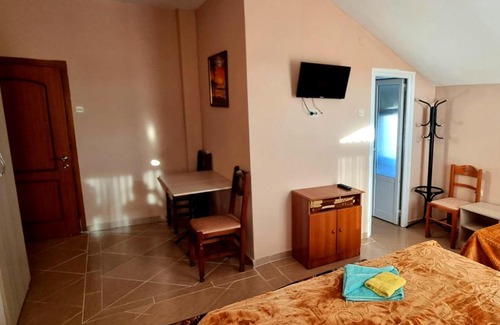 Korce Hotel | Bar Restorant Hotel Dhimitri