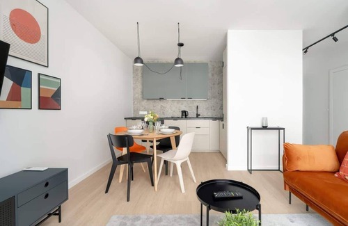 Jezyce Apartment | Barańczaka 3C | Modern Apartment | Parking