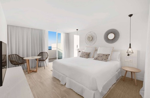 Portinatx Hotel | Barceló Portinatx - Adults Only