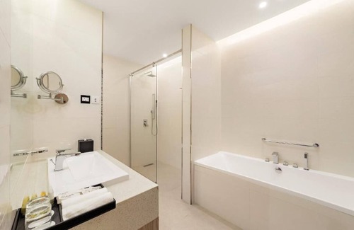 Manama Hotel | Barcelo Hotel & Residences, Bahrain