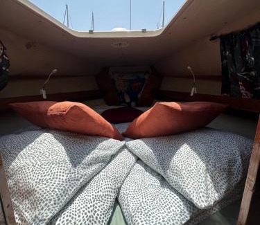 Sant Adria de Besos Boat Rental | Barco el viento