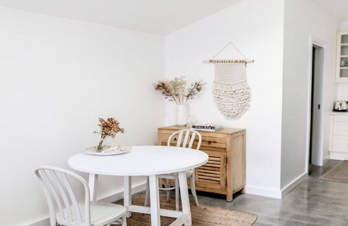 Avalon Beach Cottage | Bareena Studio Apartment