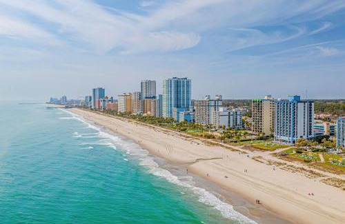 Surfside Beach House | Barefoot Beach- Steps to Beach Pool Pet Friendly