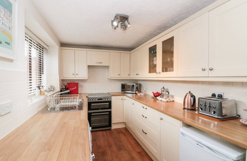 Hinderwell House | BARN COTTAGE, pet friendly, with a garden in Hinderwell