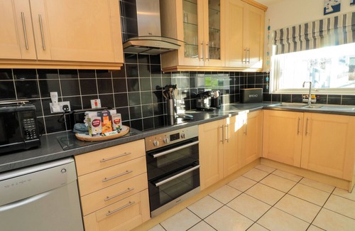 Boulmer House | BARNACLES, pet friendly, with open fire in Longhoughton