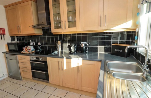 Boulmer House | BARNACLES, pet friendly, with open fire in Longhoughton