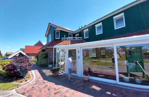 Utarp Apartment | Barreirefreie Wohnung für 2 Personen in Ostfriesland mit 11 KW Ladestation