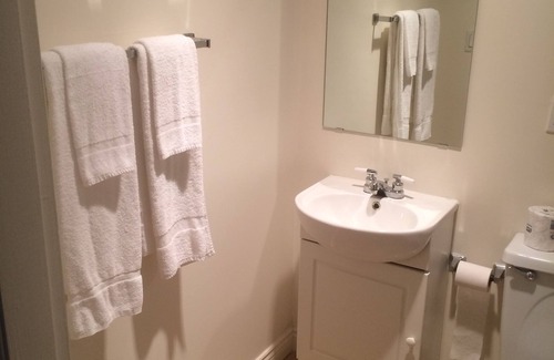 Barriere Hotel | Barriere Motor Inn