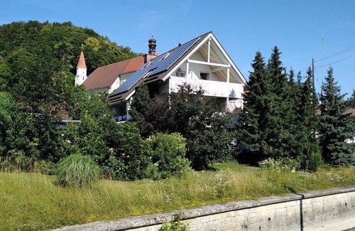 Kelheim Apartment | Barrierefreie Ferienwohnung mit Regenfalldusche