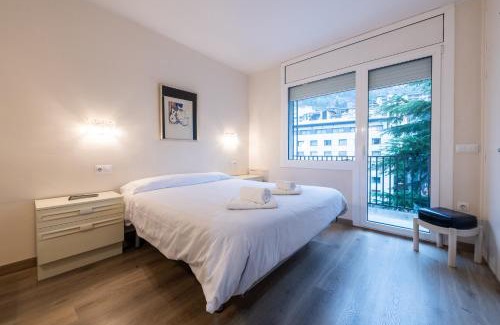 Les Escaldes Apartment | Barthe Holidays I Apartamento céntrico en Andorra 6PAX I Ideal grupo o familia, a 1 min de Caldea I Perfección