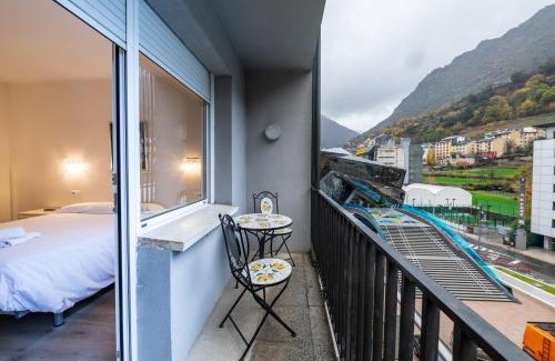 Les Escaldes Apartment | Barthe Holidays I Apartamento céntrico en Andorra 6PAX I Ideal grupo o familia, a 1 min de Caldea I Perfección