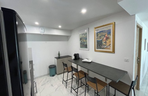 Appietto Apartment | Bas De Villa 60m² + Jardin au Golfe de Lava