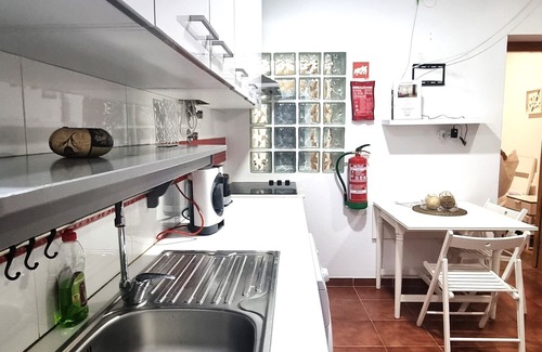 Lisbon Old Town Apartment | Basement with Windows in the Center of Lisbon - Free WIFI