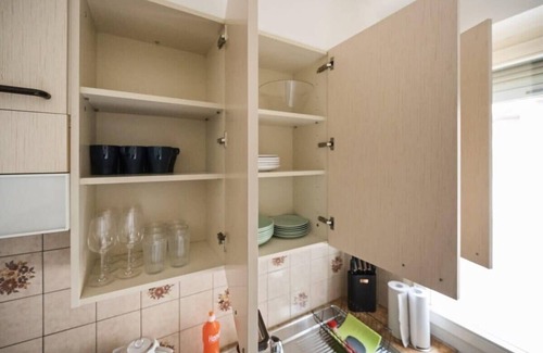 Sihlfeld Apartment | Basic Apartment in vibrant residential part of ZH!
