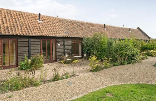 Potter Heigham House | Basil - E4325