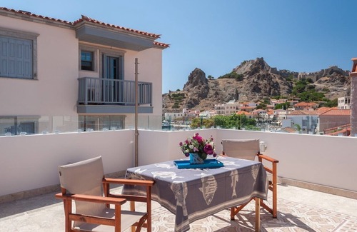 Myrina Apartment | Basil Room - Limnos Experience