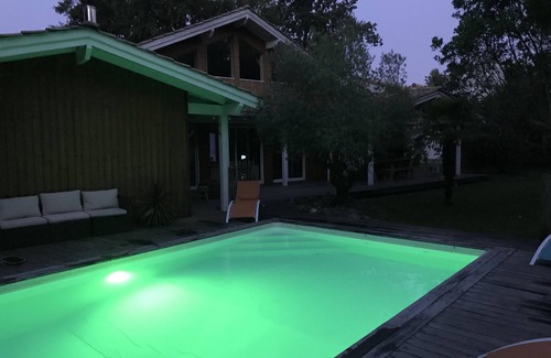 Andernos-les-Bains Villa | BASIN D'ARCACHON: VILLA with HEATED SWIMMING POOL for 16 people
