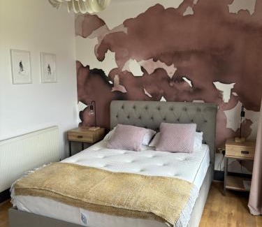 Chichester Villa | Basin Road 2 Bed House